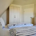 Grosses Doppelhaus Unter Reet *