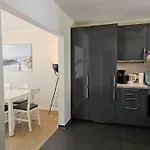 Grosses Doppelhaus Unter Reet Prázdninový dům