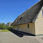 Grosses Doppelhaus Unter Reet *