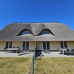 Grosses Doppelhaus Unter Reet Rerik