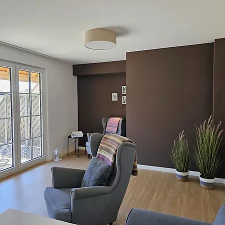 Tatil Evi Grosses Doppelhaus Unter Reet