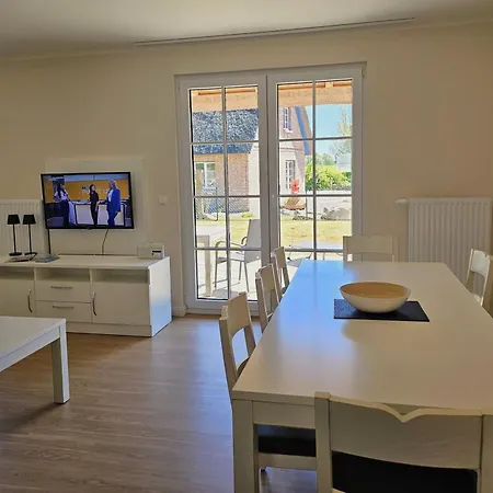 Tatil Evi Grosses Doppelhaus Unter Reet