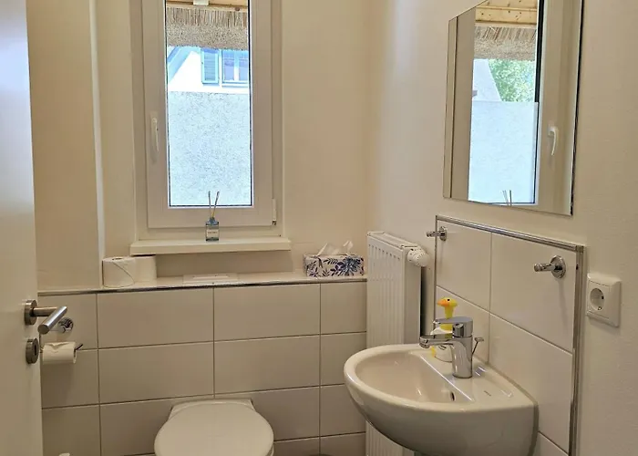 Tatil Evi Grosses Doppelhaus Unter Reet Rerik