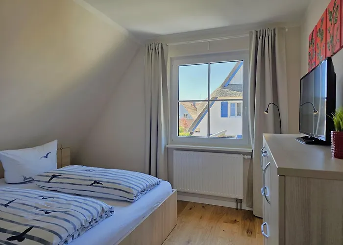 Grosses Doppelhaus Unter Reet